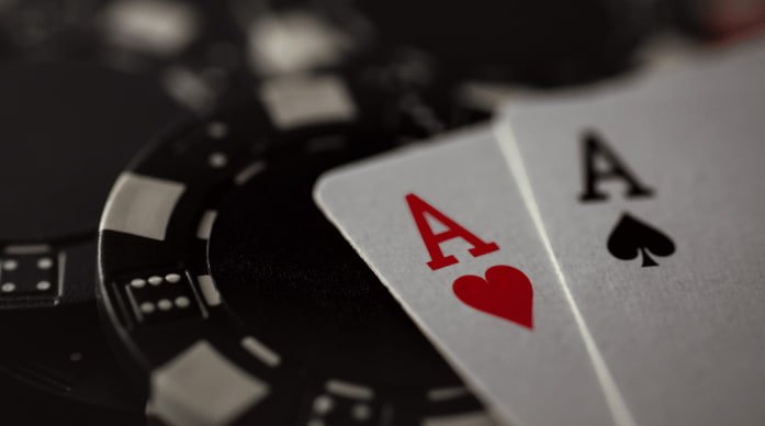 Đánh giá các nền tảng cá cược và casino trực tuyến tại tilemacao